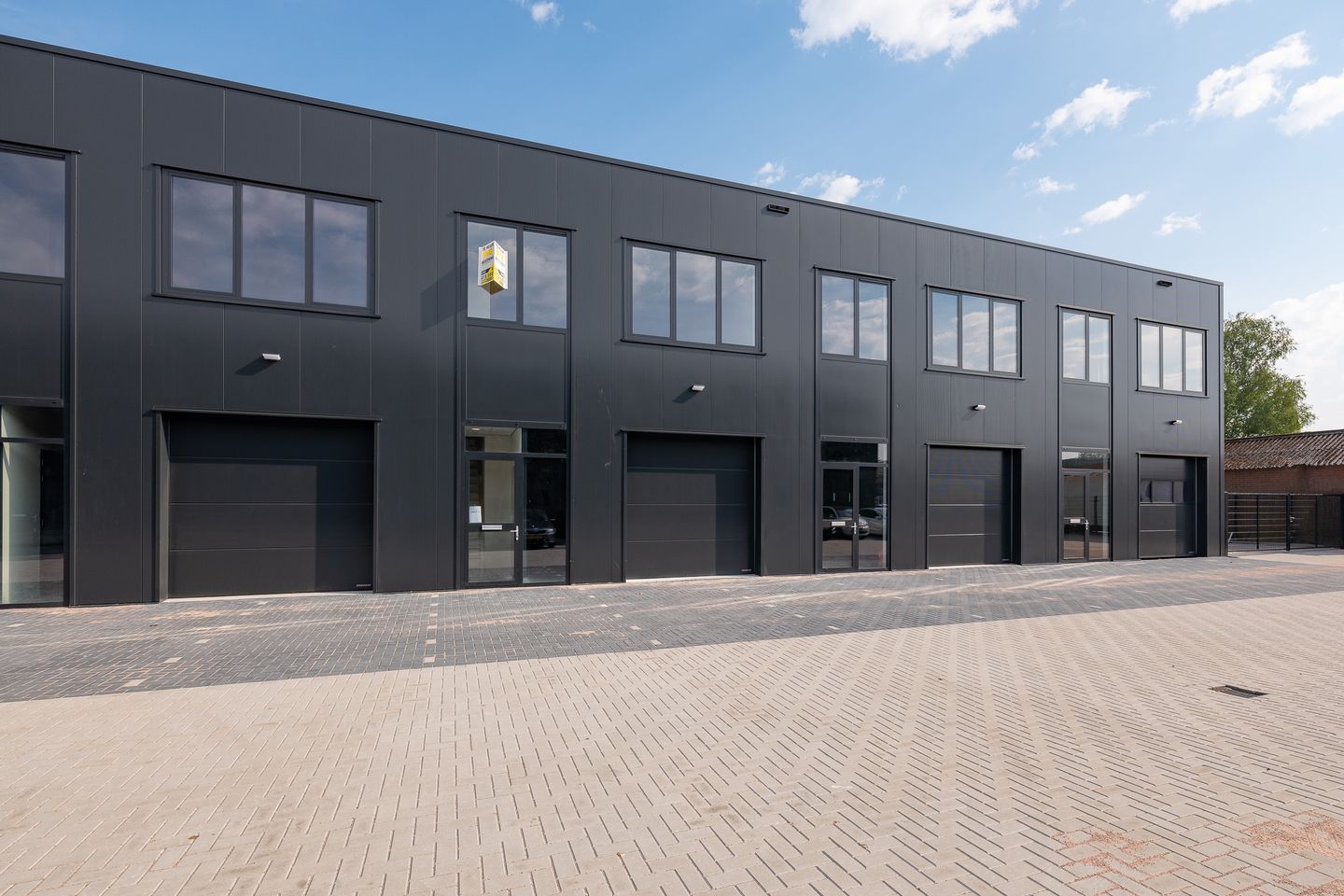 Bekijk foto 4 van Verlengde Parallelweg 4-09