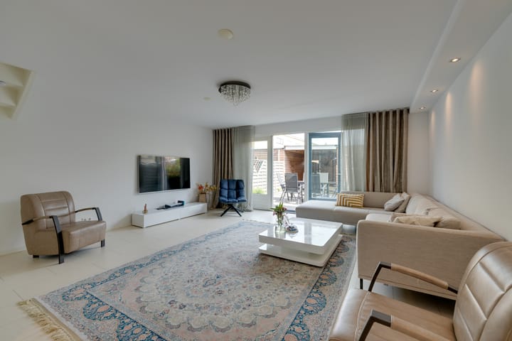 Foto 25 van Bisonstraat 55