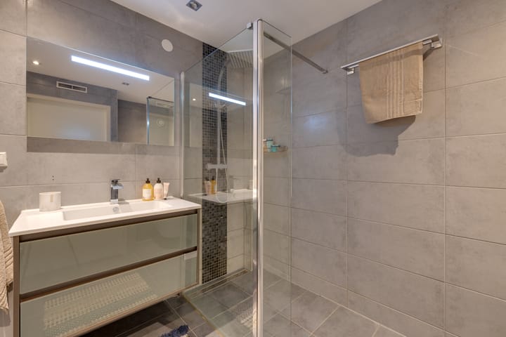 Foto 44 van Bisonstraat 55