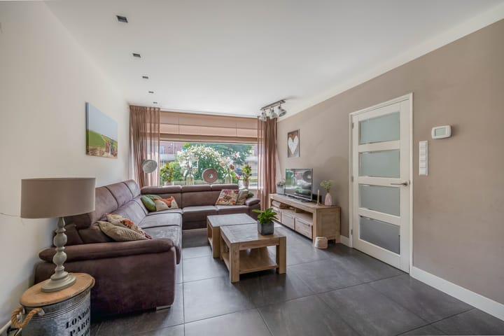 Foto 11 van Vondellaan 13