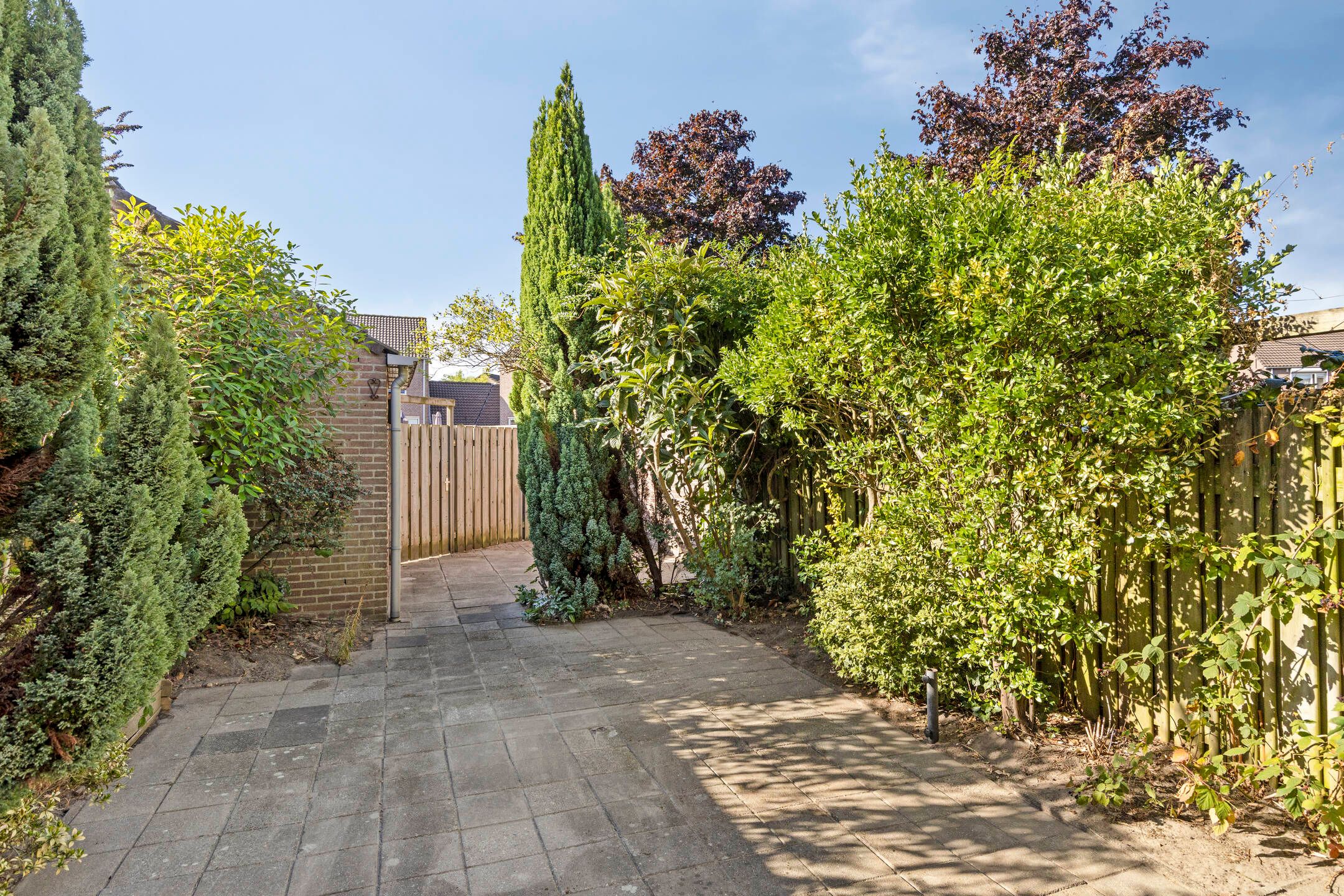 Foto 33 van Genhoes 20