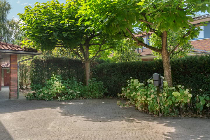 Foto 56 van Burnierlaan 1