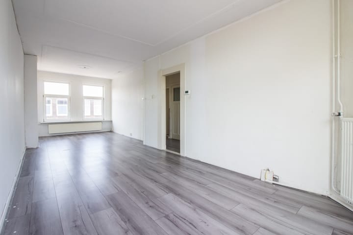 Foto 2 van Larensestraat 78