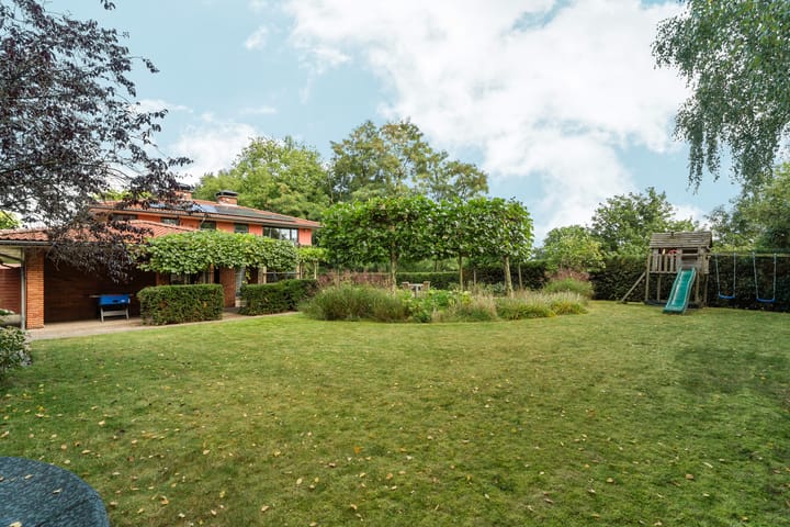 Foto 67 van Burnierlaan 1