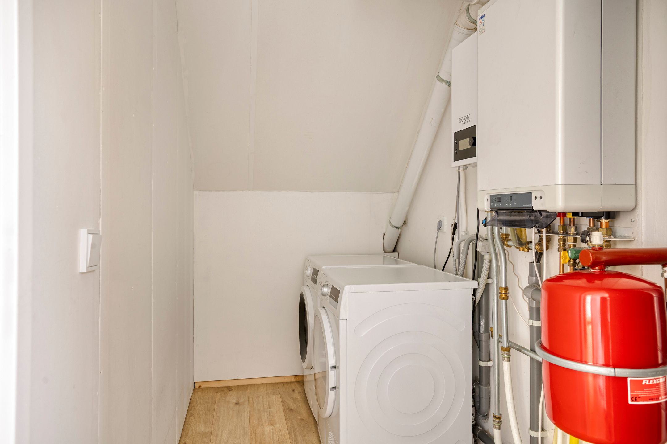 Foto 33 van Lover 120