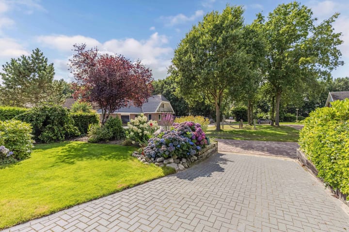 Photo 9 of Van Houtenwei 8