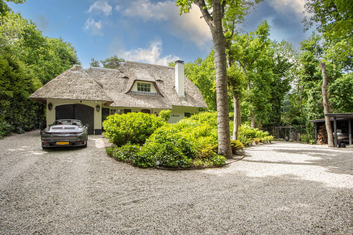 Photo 5 of Eeuwigelaan 25