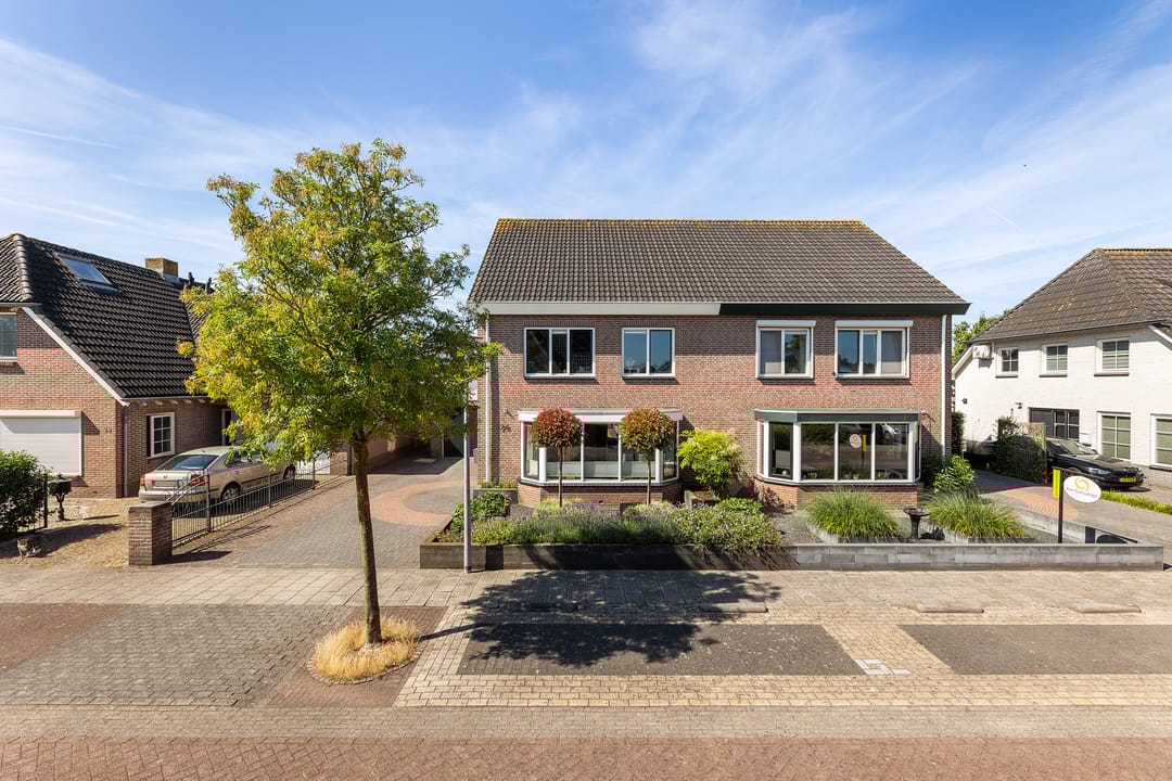 Foto 1 van De Savornin Lohmanhof 24