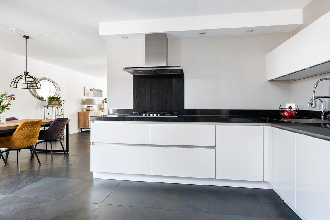 Foto 16 van De Savornin Lohmanhof 24