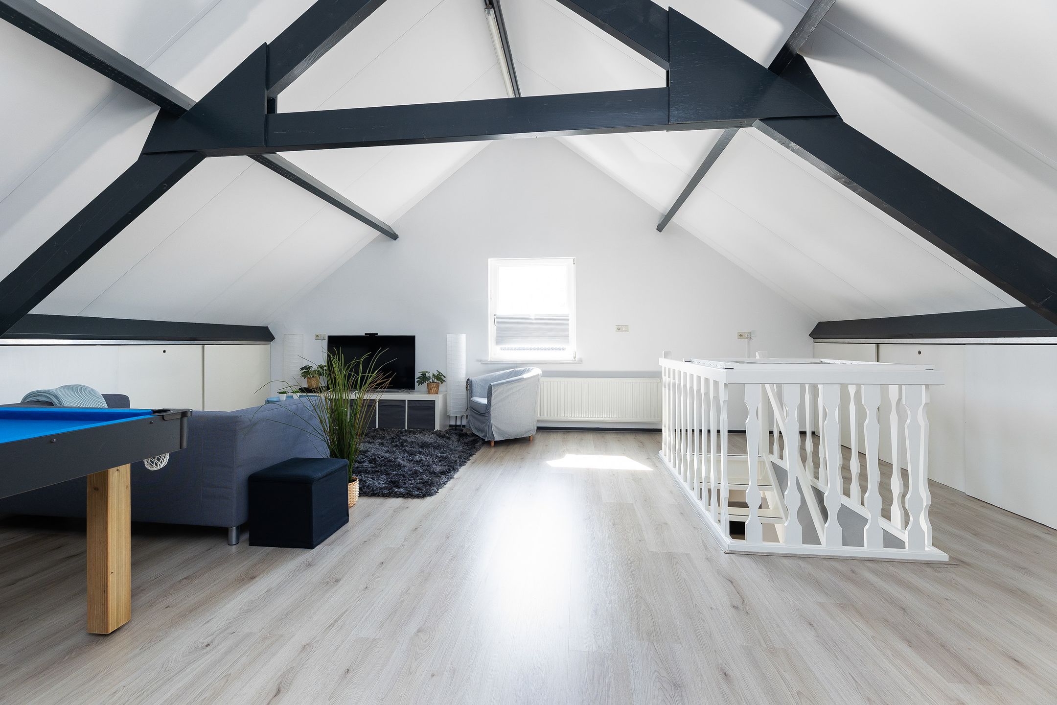 Foto 30 van De Savornin Lohmanhof 24