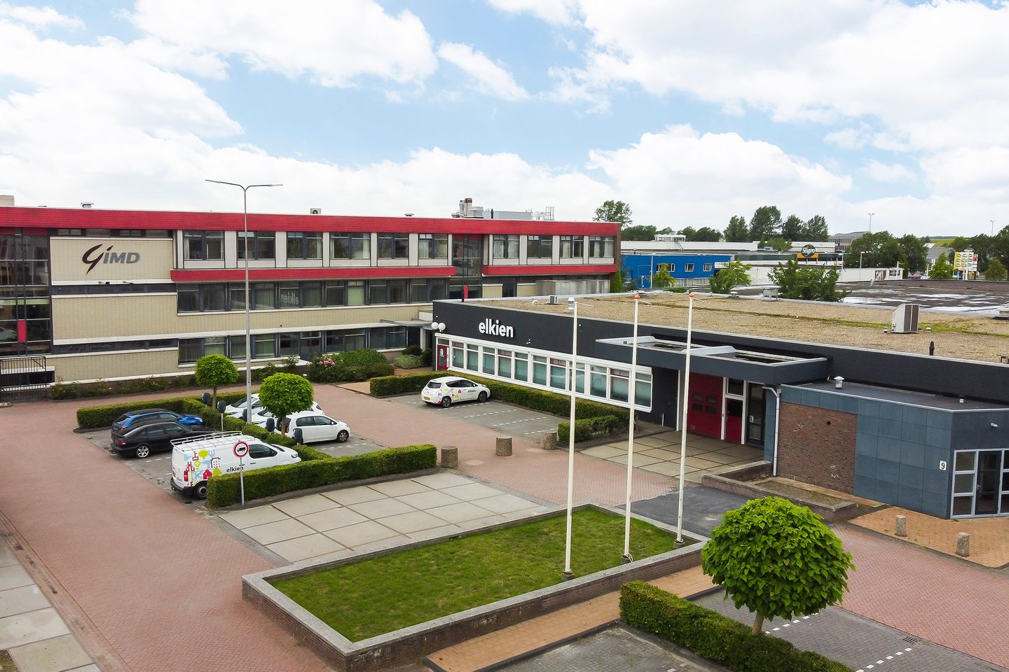 Bekijk foto 2 van Slauerhoffweg 19