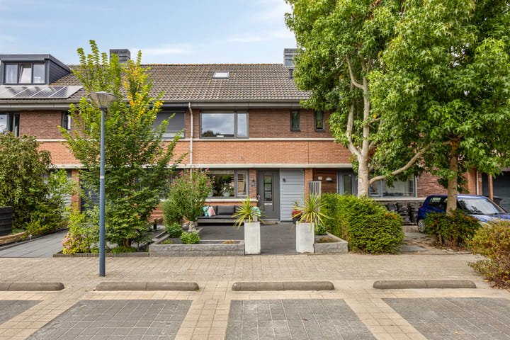 John Raedeckerhof 80