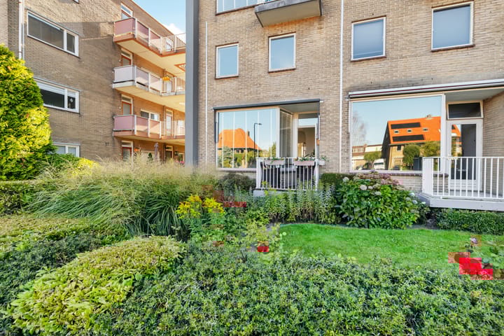 Foto 2 van Loosdrechtseweg 155