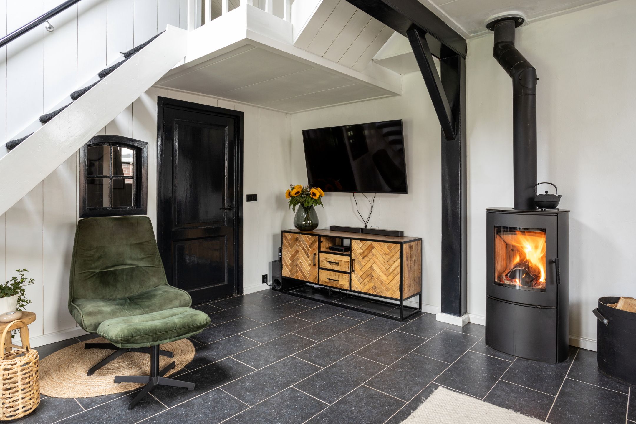 Foto 9 van Edisonweg 4