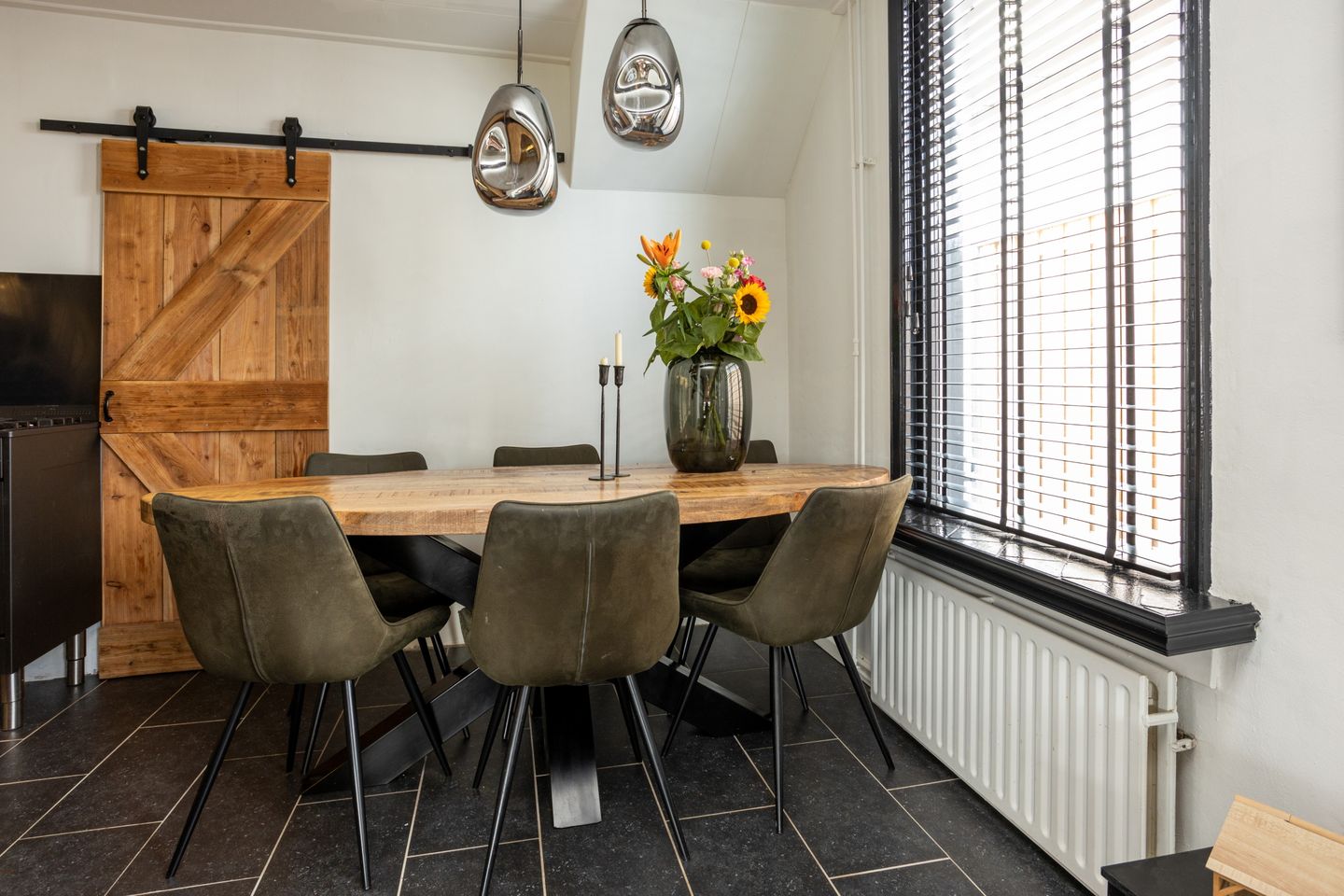 Foto 10 van Edisonweg 4