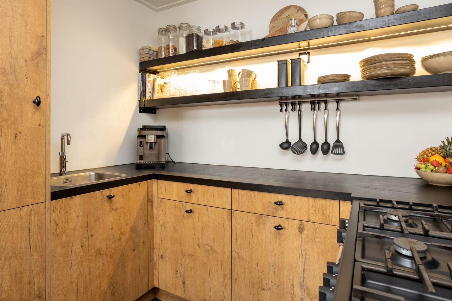 Foto 14 van Edisonweg 4