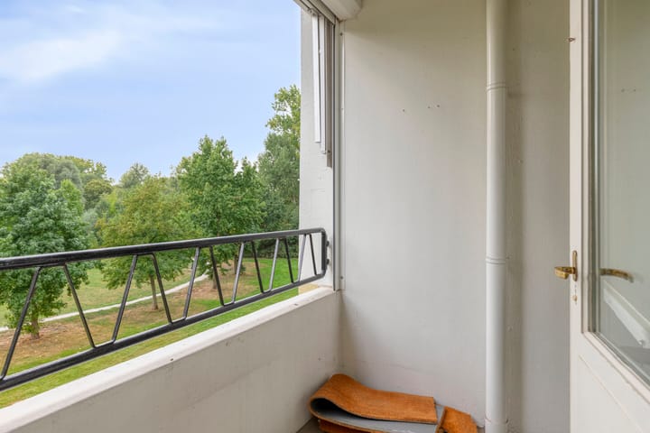 Foto 16 van Van Vollenhovenplein 29