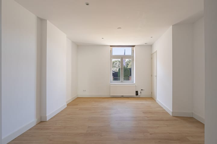 Photo 3 of Sint Josephstraat 54