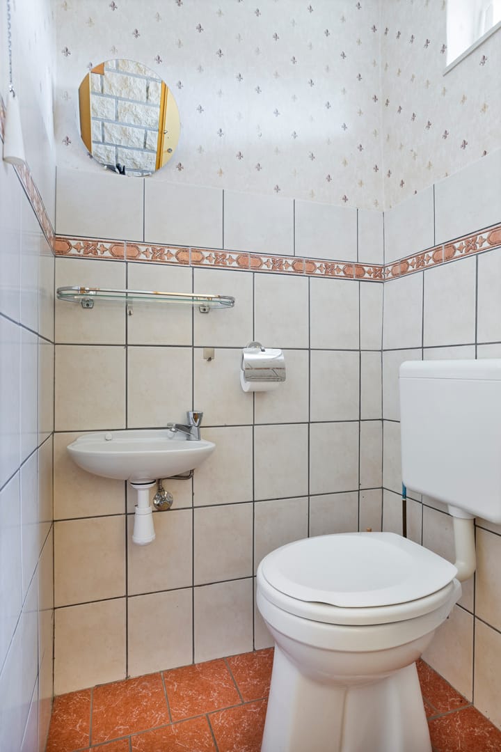 Foto 10 van Deken Lendersstraat 25