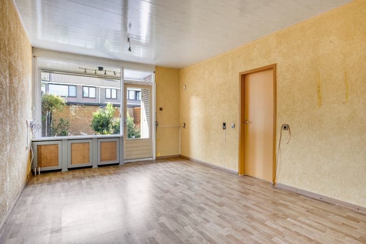 Foto 13 van Deken Lendersstraat 25