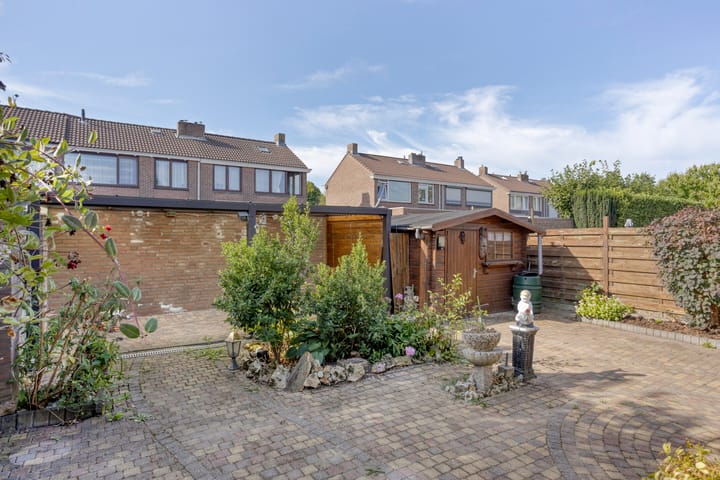 Foto 23 van Deken Lendersstraat 25