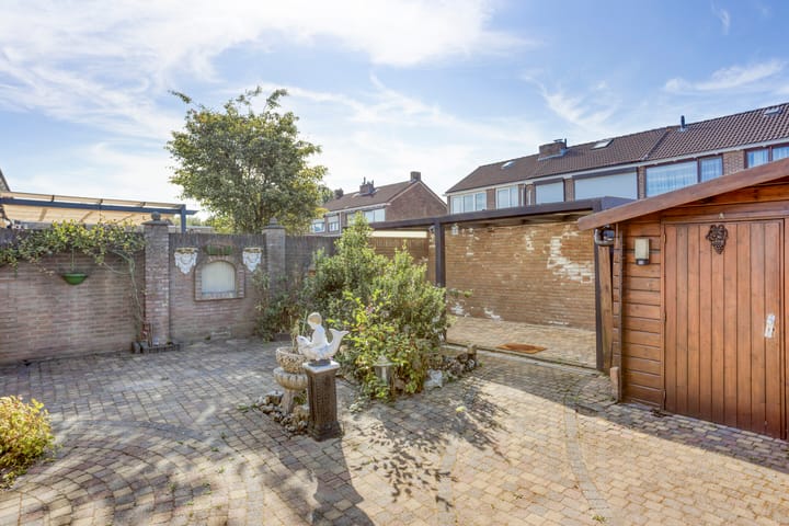 Foto 25 van Deken Lendersstraat 25