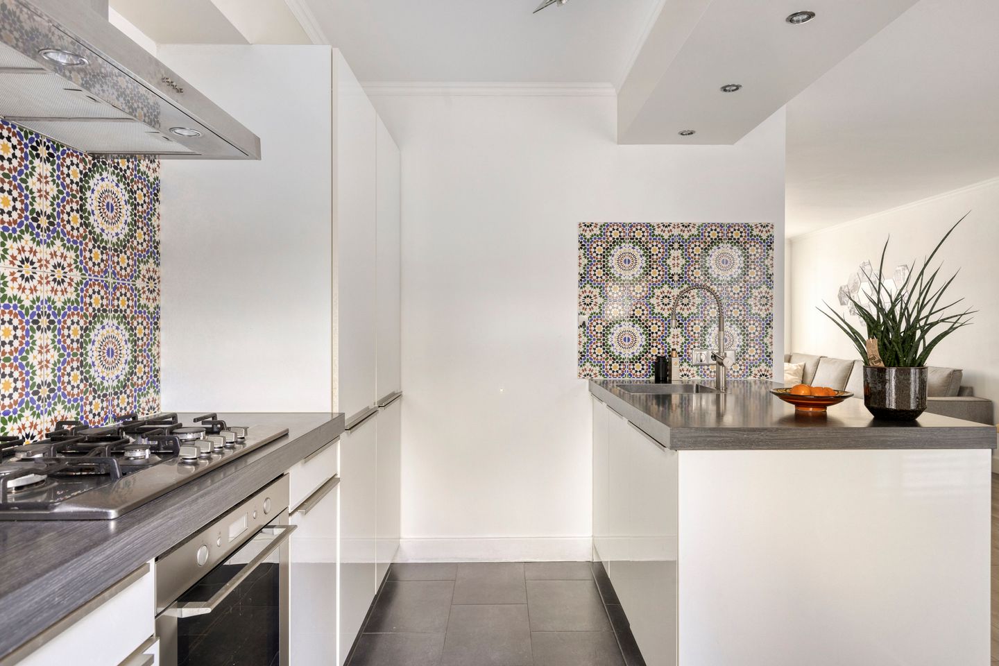 Photo 20 of Hendrik van Veldekestraat 7