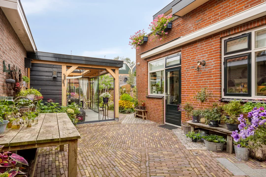 Photo 46 of Reeweg 72-A