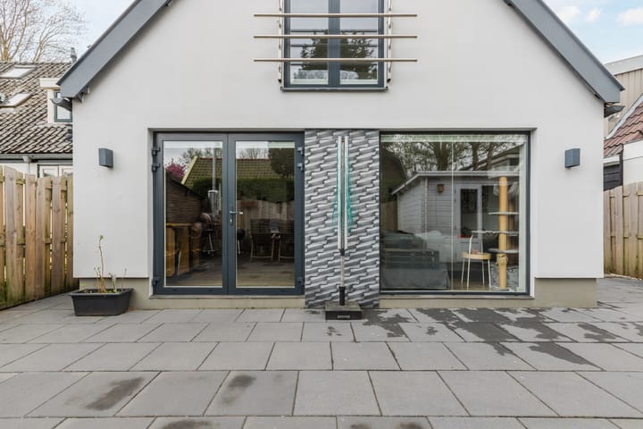 Foto 41 van Spoorstraat 62