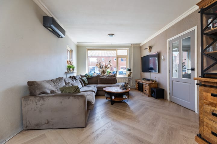 Foto 10 van Hazelaarstraat 21