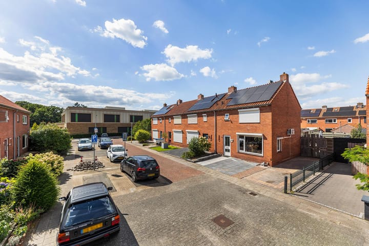 Foto 32 van Hazelaarstraat 21