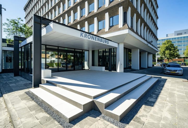 Prof. E.M. Meijerslaan 1