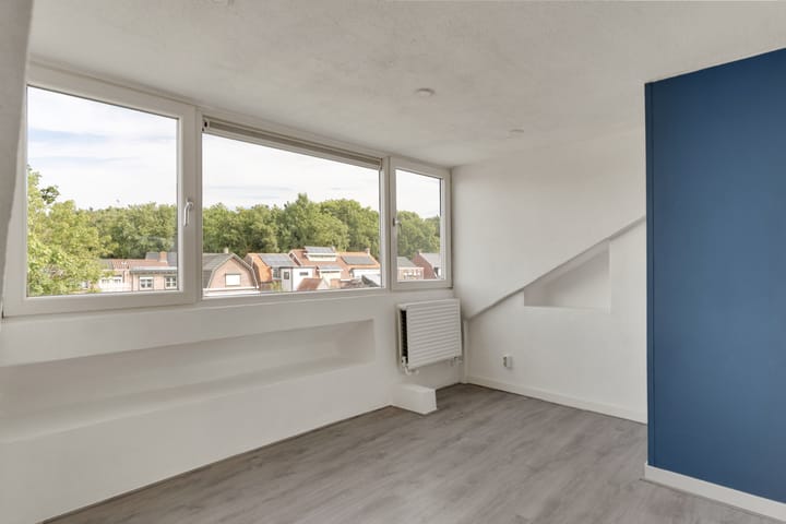 Foto 28 van Ruijsdaellaan 7