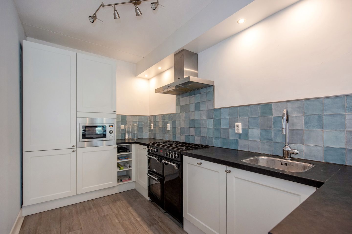 Foto 20 van Marshallplein 128