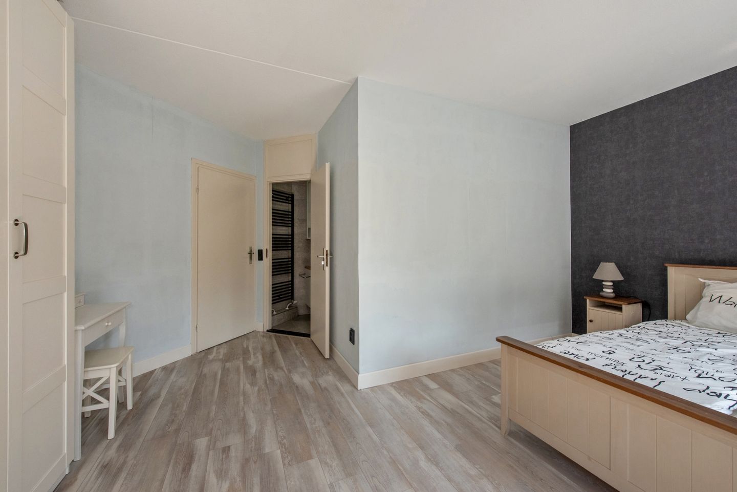 Foto 25 van Marshallplein 128