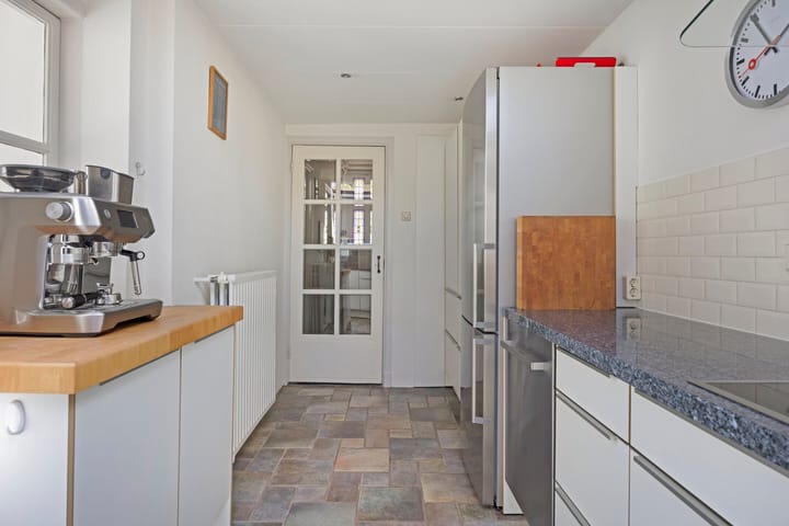 Foto 14 van Van Overstratenlaan 5