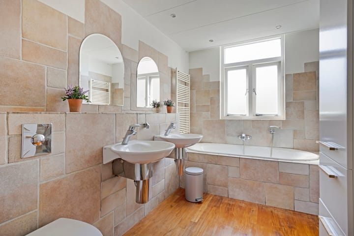 Foto 24 van Van Overstratenlaan 5