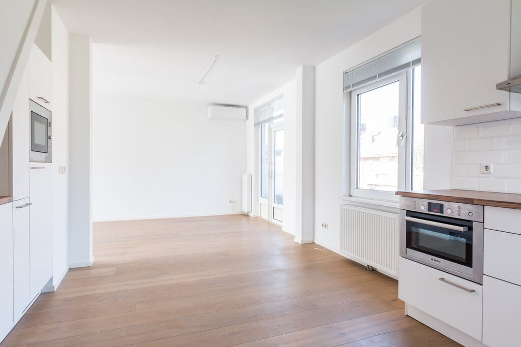 Photo 7 of Medemblikstraat 33-1
