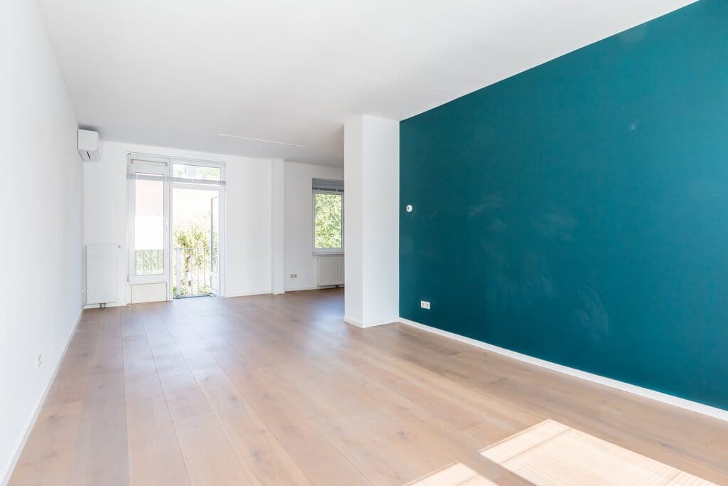 Photo 9 of Medemblikstraat 33-1