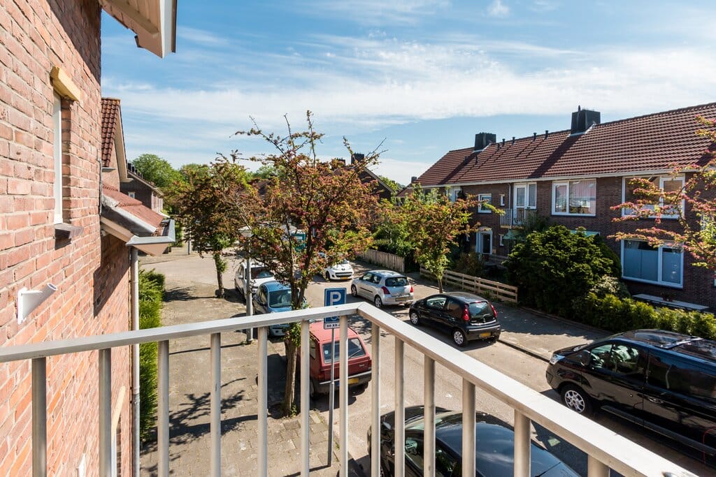 Photo 12 of Medemblikstraat 33-1