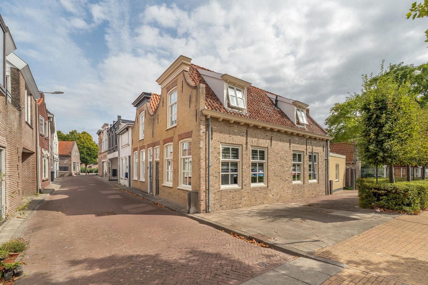 Foto 1 van Molenstraat 2