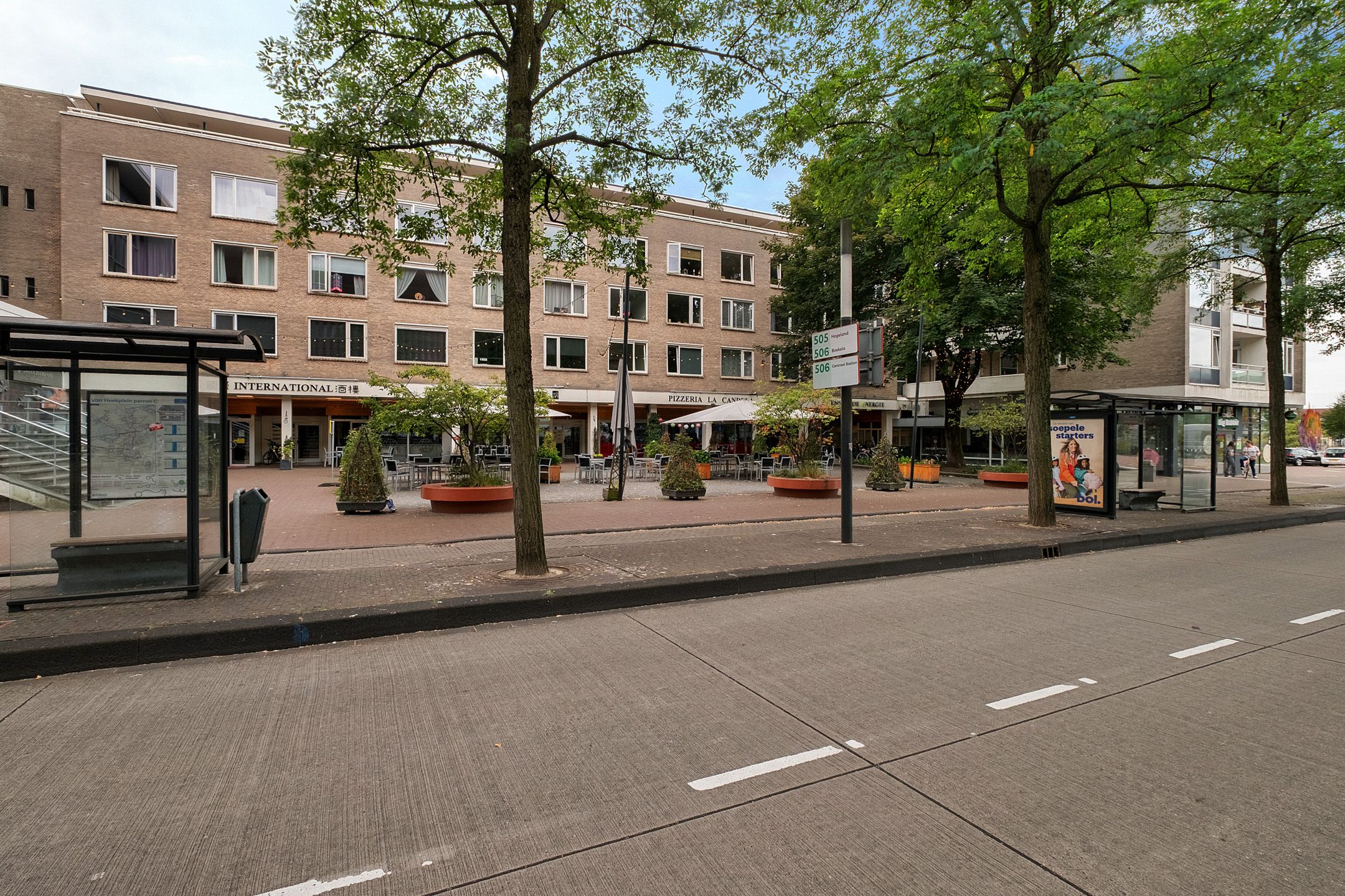 Foto 30 van Boulevard 1945 226