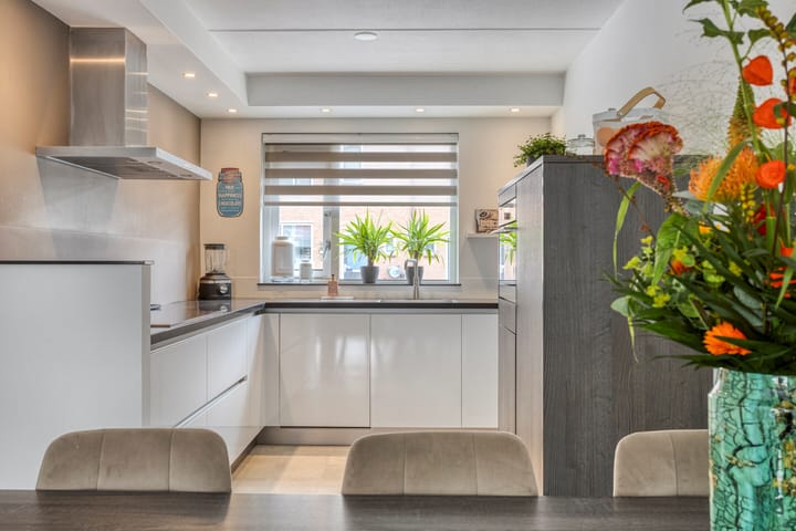 Photo 4 of Teenhoek 8