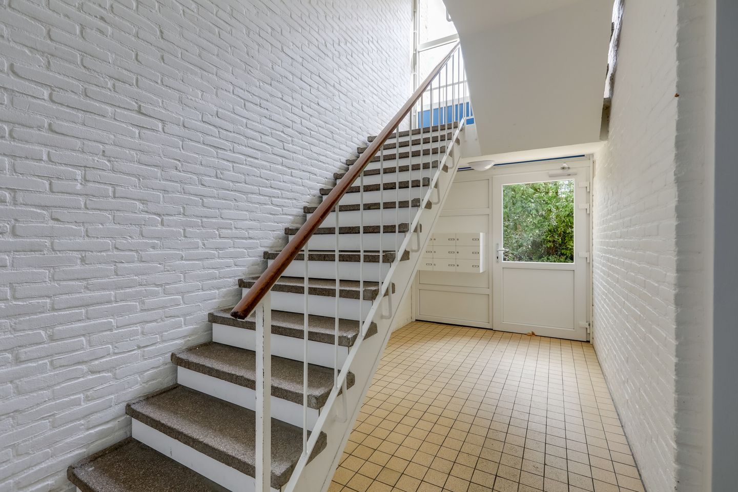 Photo 10 of van Hogendorplaan 50-F