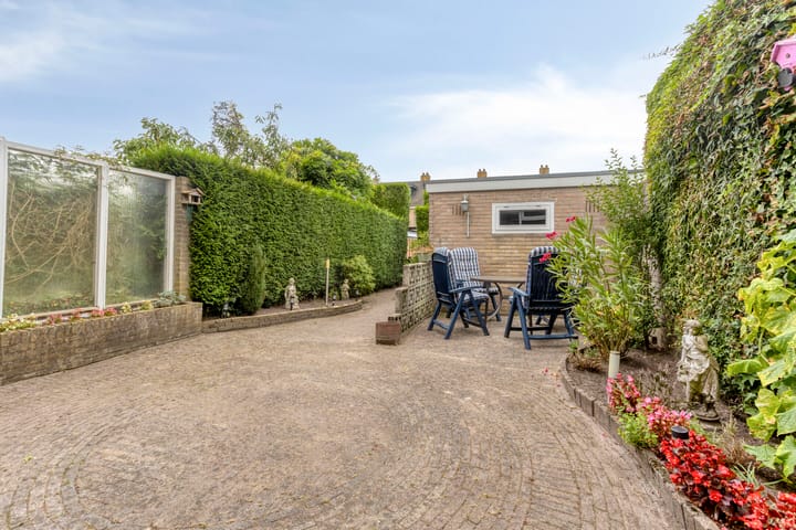 Photo 27 of Aart van der Leeuwstraat 21