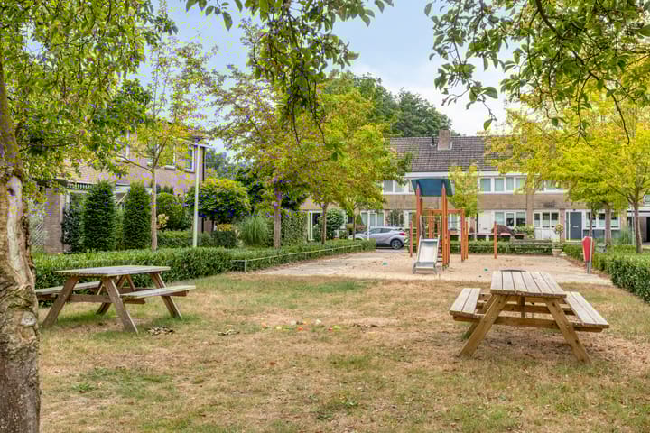 Photo 32 of Aart van der Leeuwstraat 21