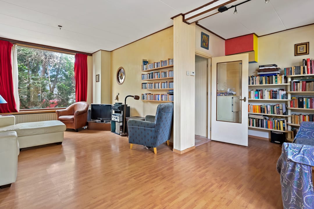 Photo 8 of Prins Bernhardstraat 9