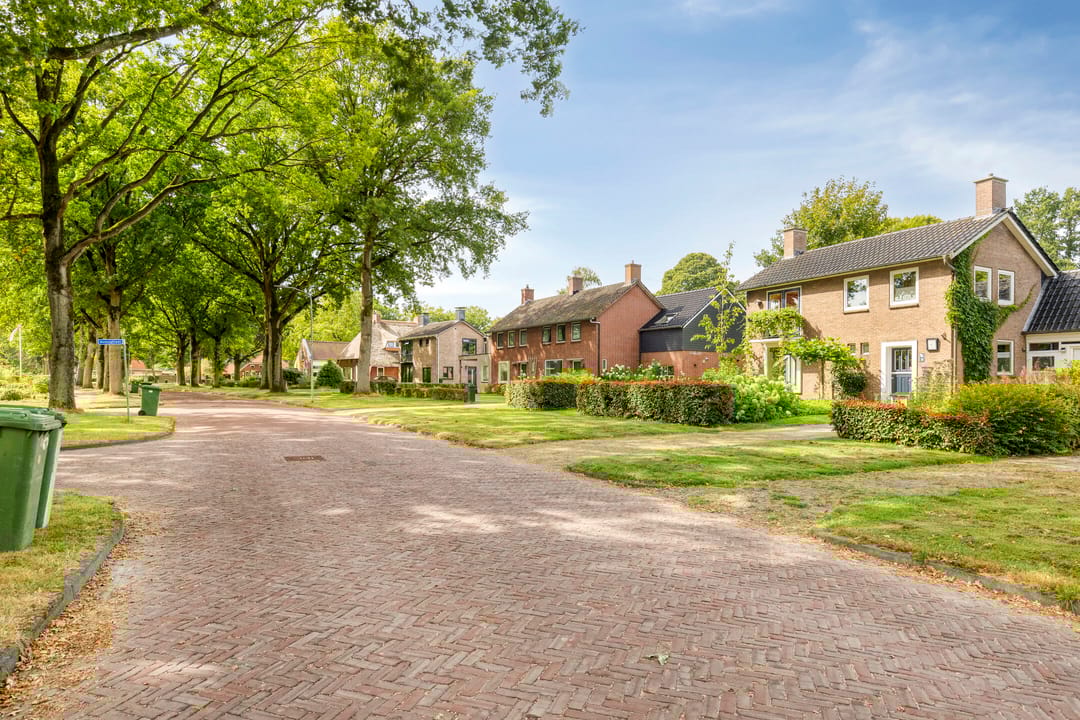 Foto 2 van Julianalaan 13