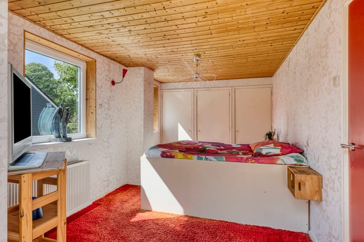 Photo 18 of Julianalaan 13