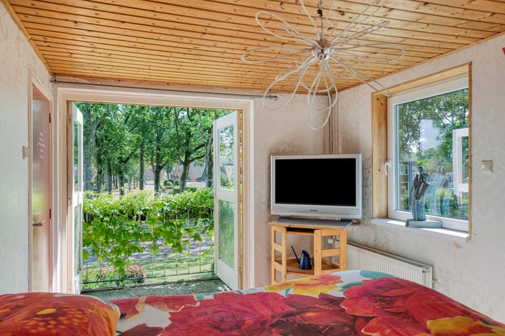 Photo 19 of Julianalaan 13